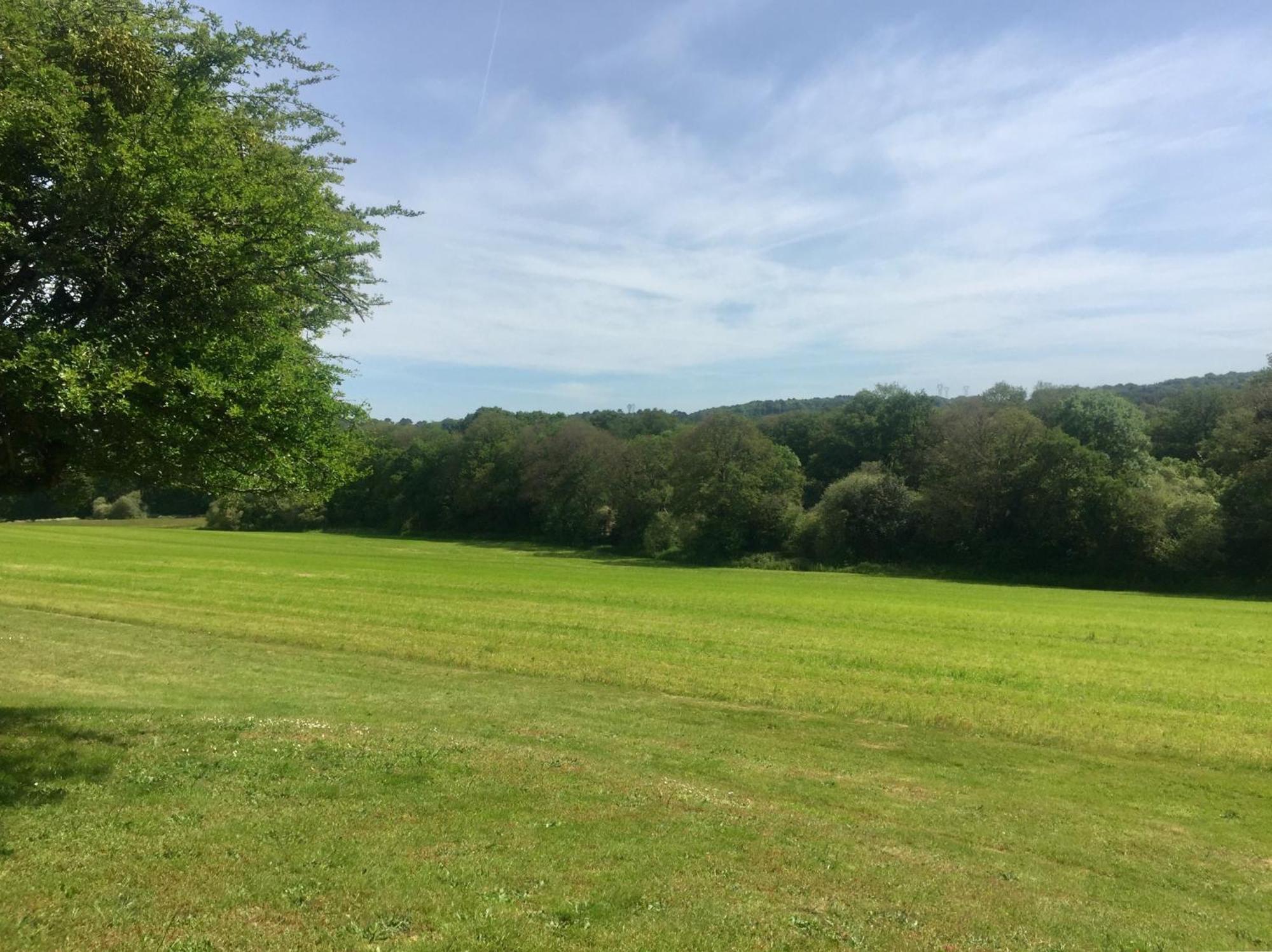 Au Calme 2 A 6 Personnes Dans Un Paysage Totalement Paisible -plages A 22 Min- Quite 2 To 6 Persons In Total Peaceful Landscape -beaches At 22 Min-