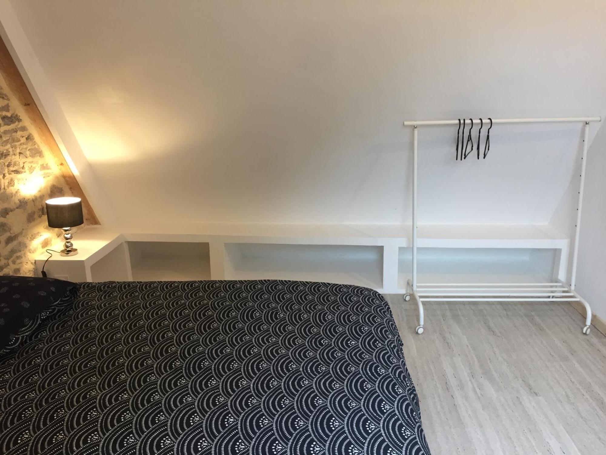 Au Calme 2 A 6 Personnes Dans Un Paysage Totalement Paisible -plages A 22 Min- Quite 2 To 6 Persons In Total Peaceful Landscape -beaches At 22 Min-