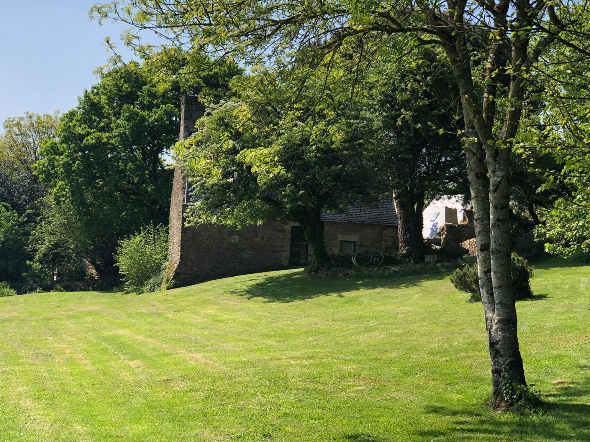 Casa de Férias Petite Maison Pour 2 à 6 Personnes Dans Un Paysage Totalement Paisible Landévant
